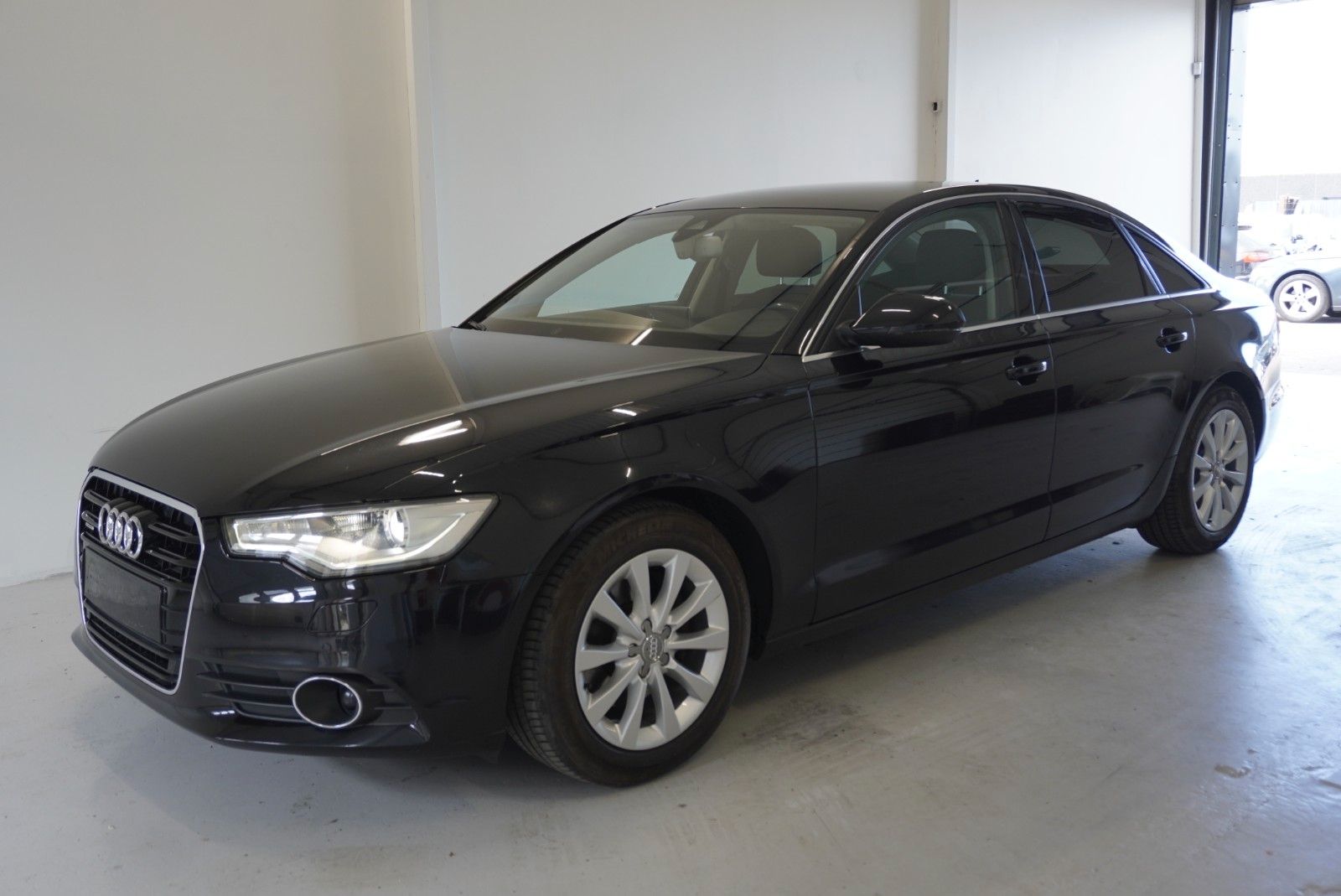 Audi A6 - 1