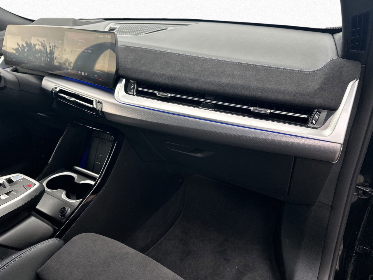 BMW iX2 - Bild 14
