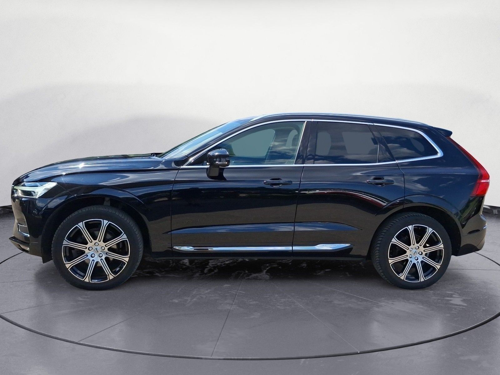 Volvo XC60 D4 HEAD-UP*KAMERA*SHZ*LHZ*NAVI*AHK*MEMORY*P imagem 2