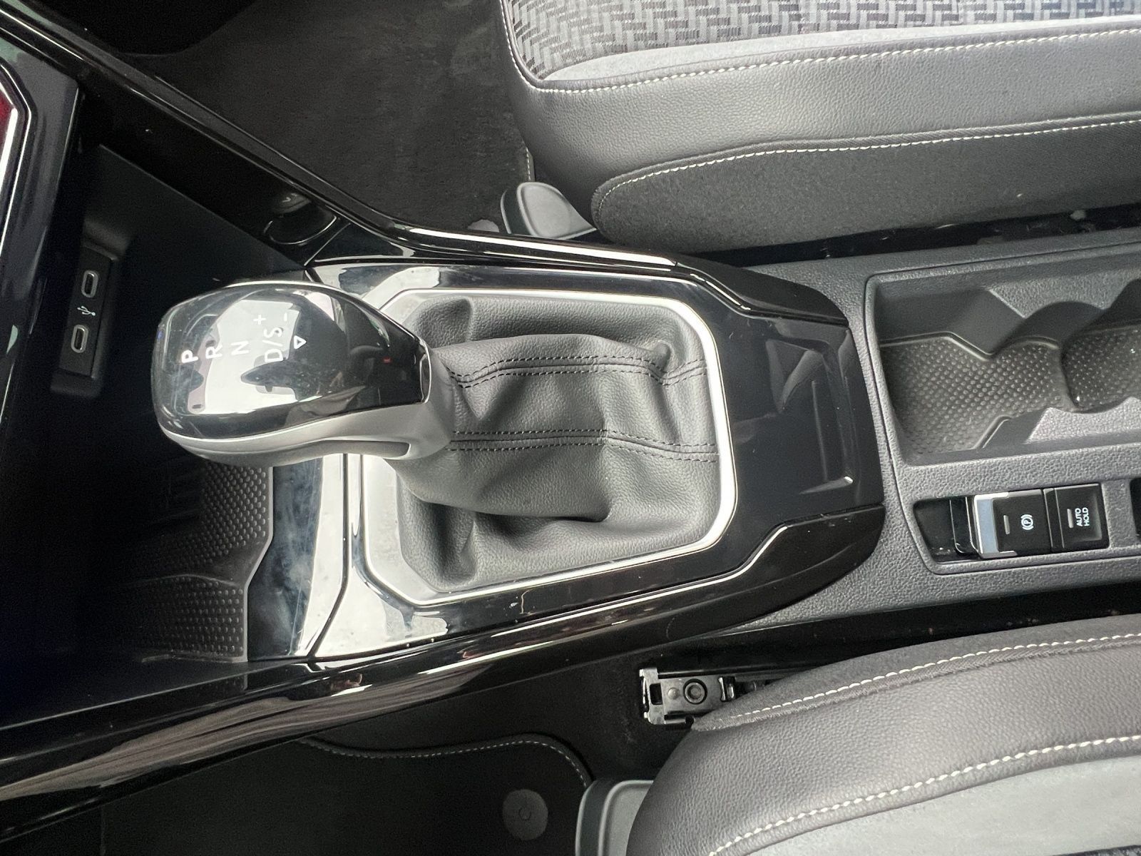 Volkswagen T-Roc - Bild 11