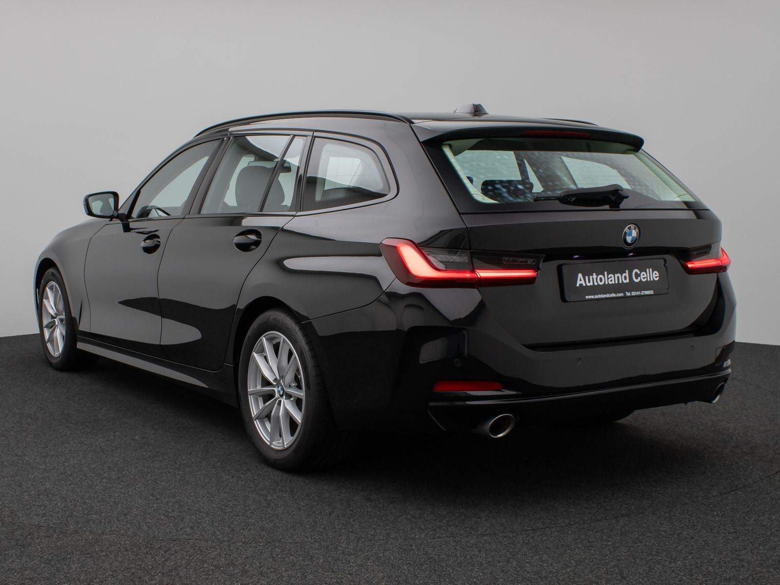 Fahrzeugabbildung BMW 318i DAB CockPit+PDC Sitzhzg Geschwindigkeitsreg