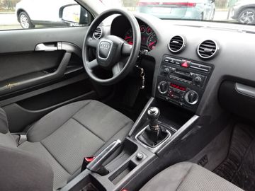 Fotografie 7 des Audi A3 1.6 Attraction*Bastlerfahrzeug