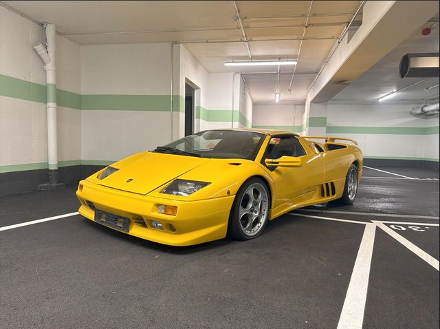 Lamborghini Diablo VT Roadster