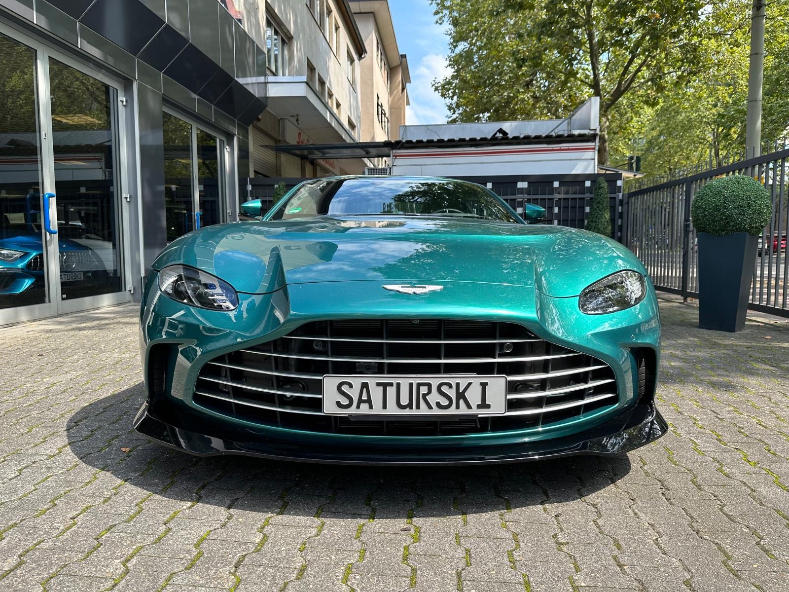 Aston Martin V12 Vantage