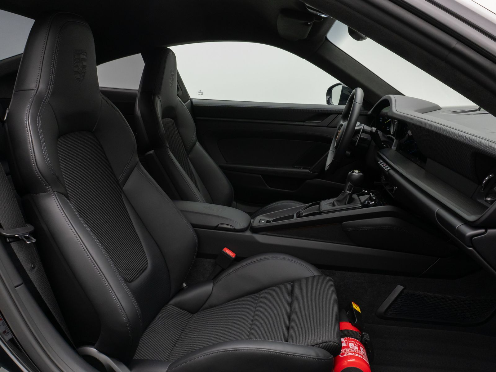 Fahrzeugabbildung Porsche 992 GT3 Touring Sport Chrono Keramik Lift PASM