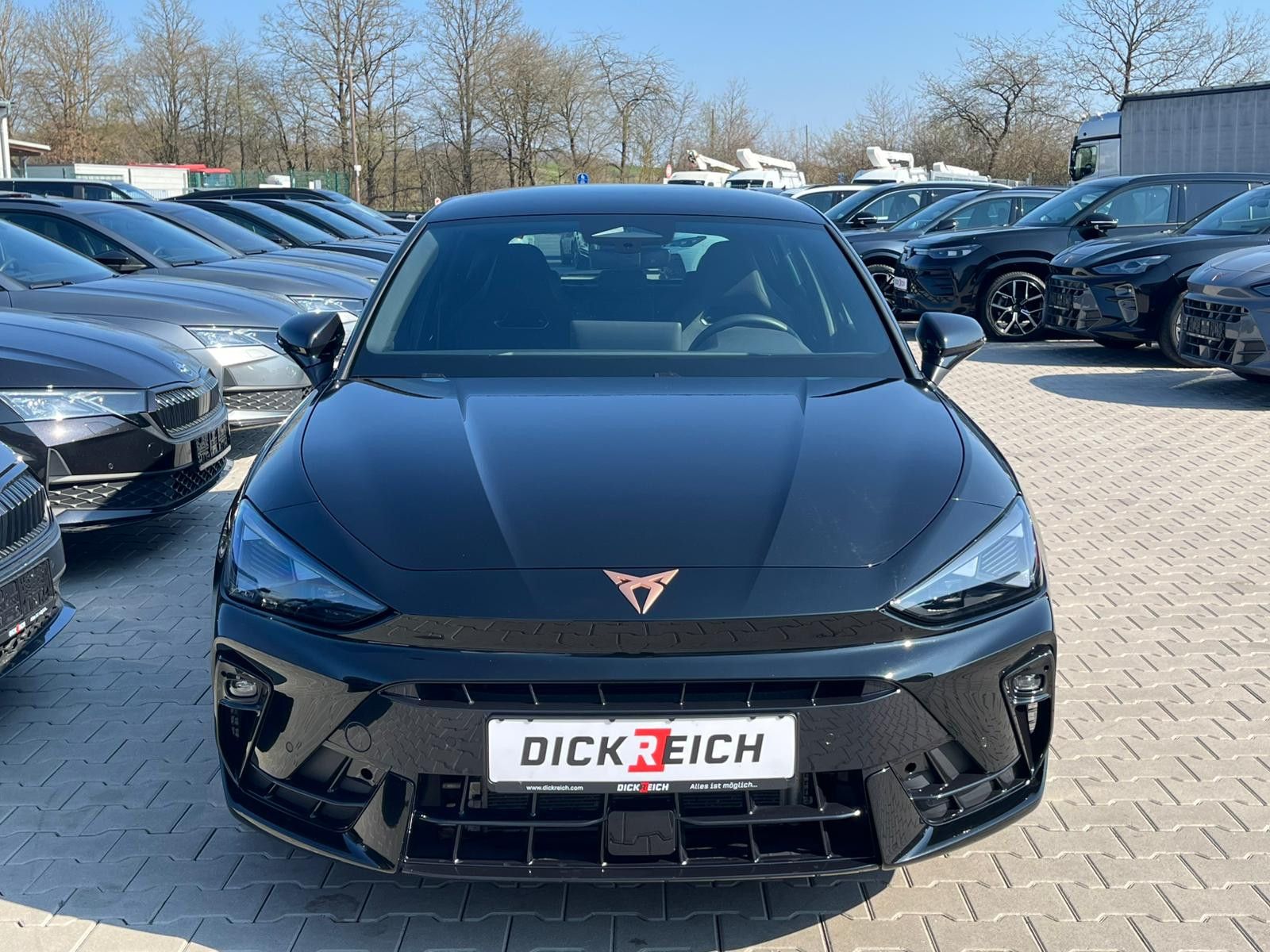 Vehicle illustration CUPRA Leon 1.5 eTSI EDGE DSG*ACC*KAM*18"5JGARANTIE