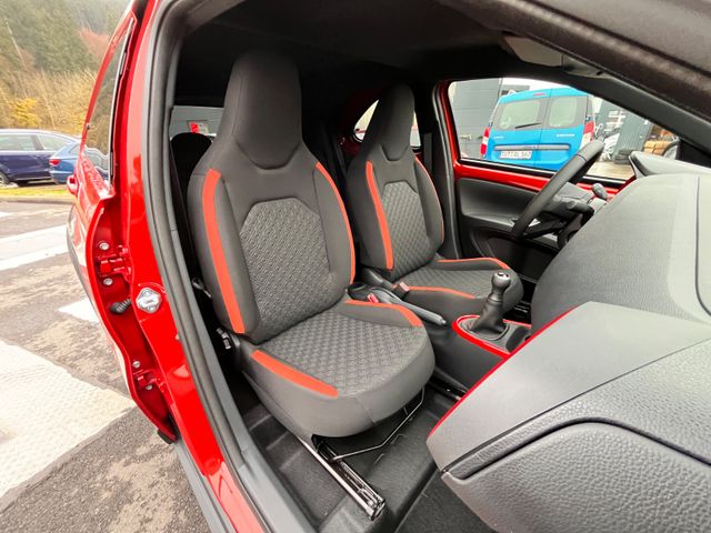 Aygo X Team D*Apple Carplay/Andoid Auto*
