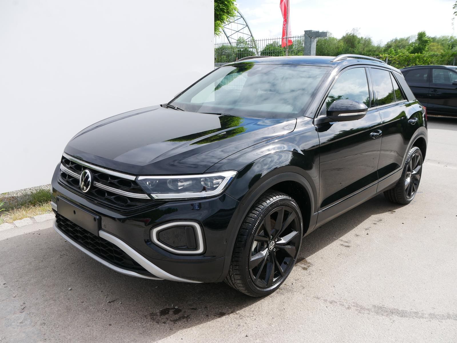 Volkswagen T-Roc Black Style 1,5 TSI DSG*AHK*ACC*MATRIX-LED imagem 2