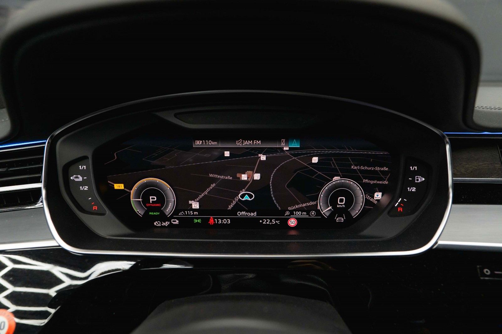 Fahrzeugabbildung Audi A8 60 TFSIe quattro S-Line *Dynamik*Pano*Massage