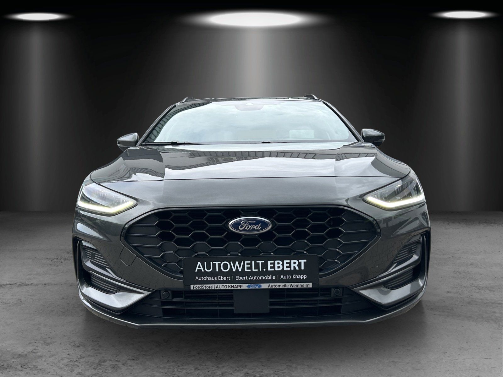 Fahrzeugabbildung Ford Focus Turnier 1.0 ST-Line X LED/ACC/KAMERA/NAVI/