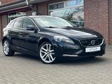 Volvo V40 D4 Geartronic Summum/Navi/Kamera/Distr.Leder - Volvo V40 Summum mit Diesel-Antrieb