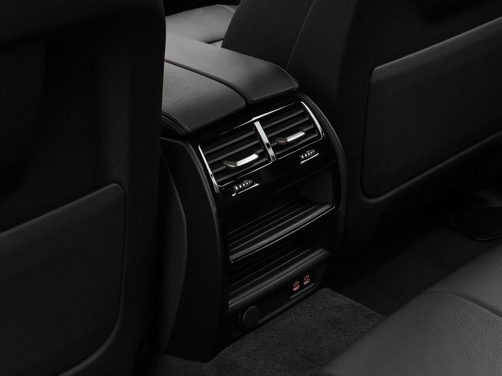 Fahrzeugabbildung BMW 520d Luxury Line Kamera DAB H/K DisplKey Alarm