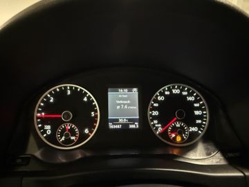 Volkswagen Tiguan - 12
