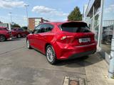 Ford Focus Titanium 1.0 EcoBoost Mild-Hybrid EU6d Nav - Ford Focus mit Benzin-Antrieb: Limousine, 1.6