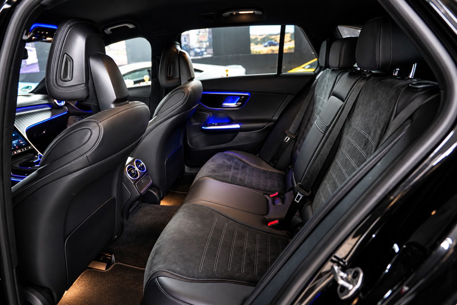 Fahrzeugabbildung Mercedes-Benz C 220 d *AMG*Ambiente*Kamera*MBUX*NightPak