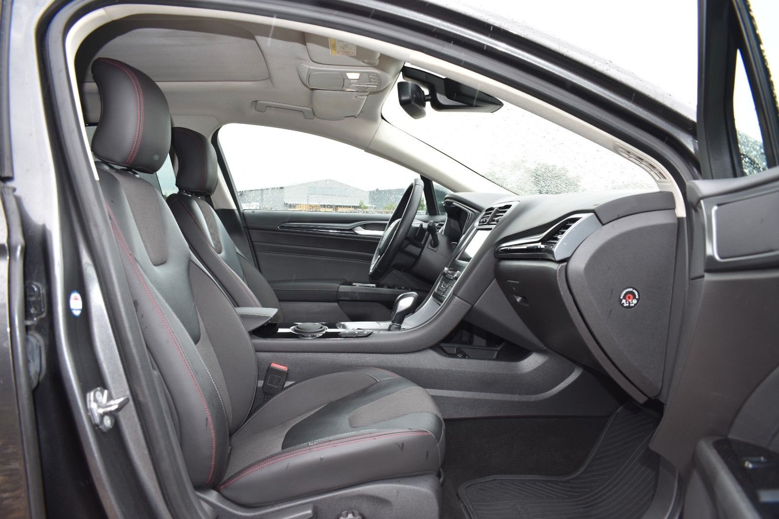 Fahrzeugabbildung Ford Mondeo Turnier ST-Line Automatik Kamera Navi