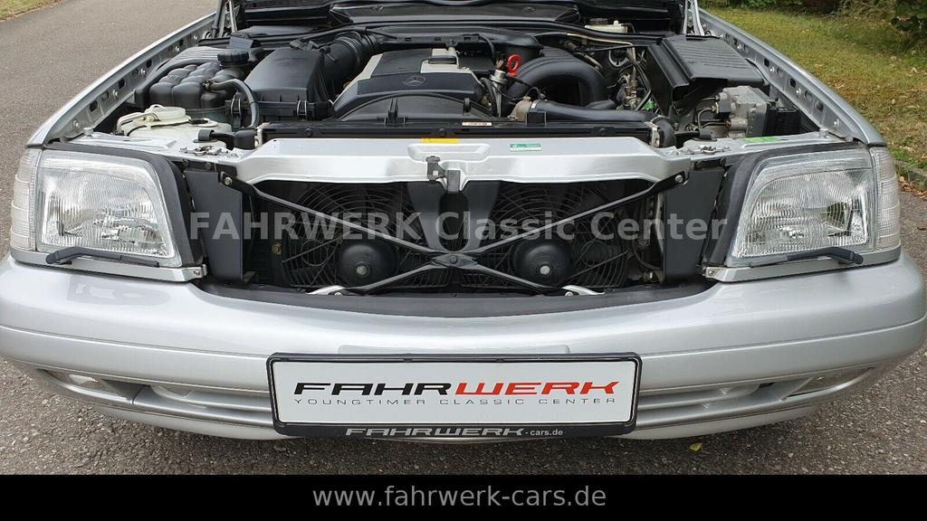 Mercedes-Benz SL 320