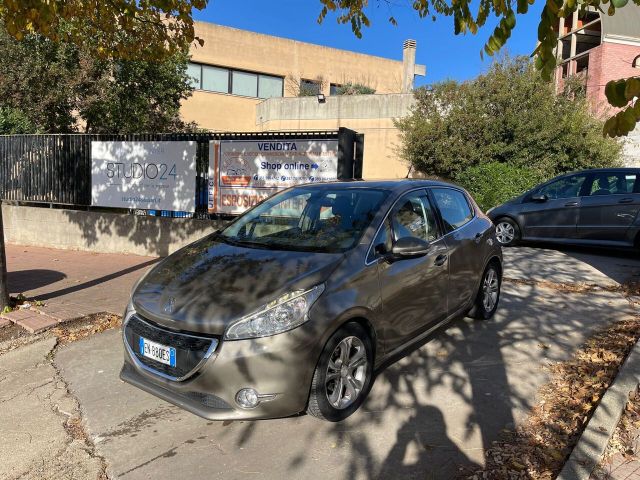 Peugeot 208 KM. 90.000! 1.2 VTi NEOPATENTATI All