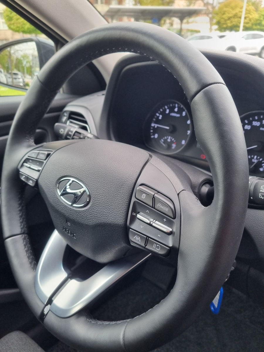 Fahrzeugabbildung Hyundai i30 FL 1.0 T-GDI 48V Trend SHZ LHZ RFK