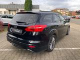 Ford Focus 1,0 EcoBoost 92kW ST-Line Turnier// - Ford Focus: Kombi