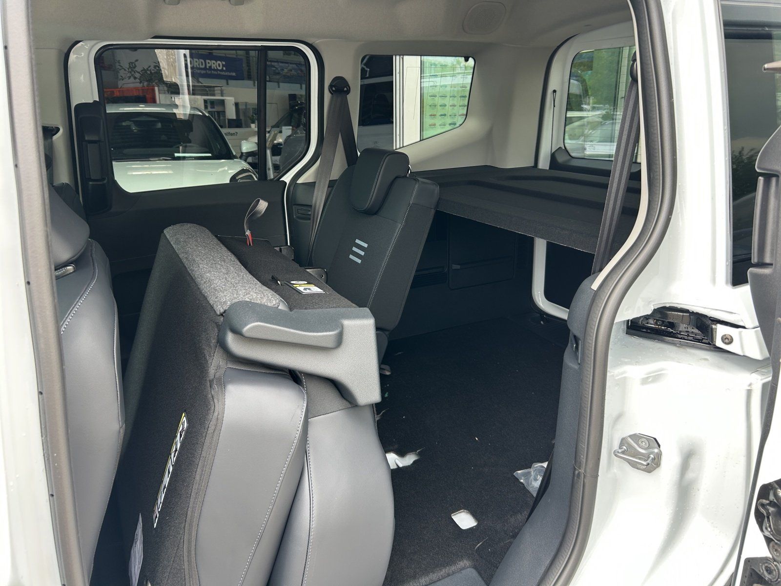 Fahrzeugabbildung Ford Tourneo Courier 1,0 Ecoboost Active