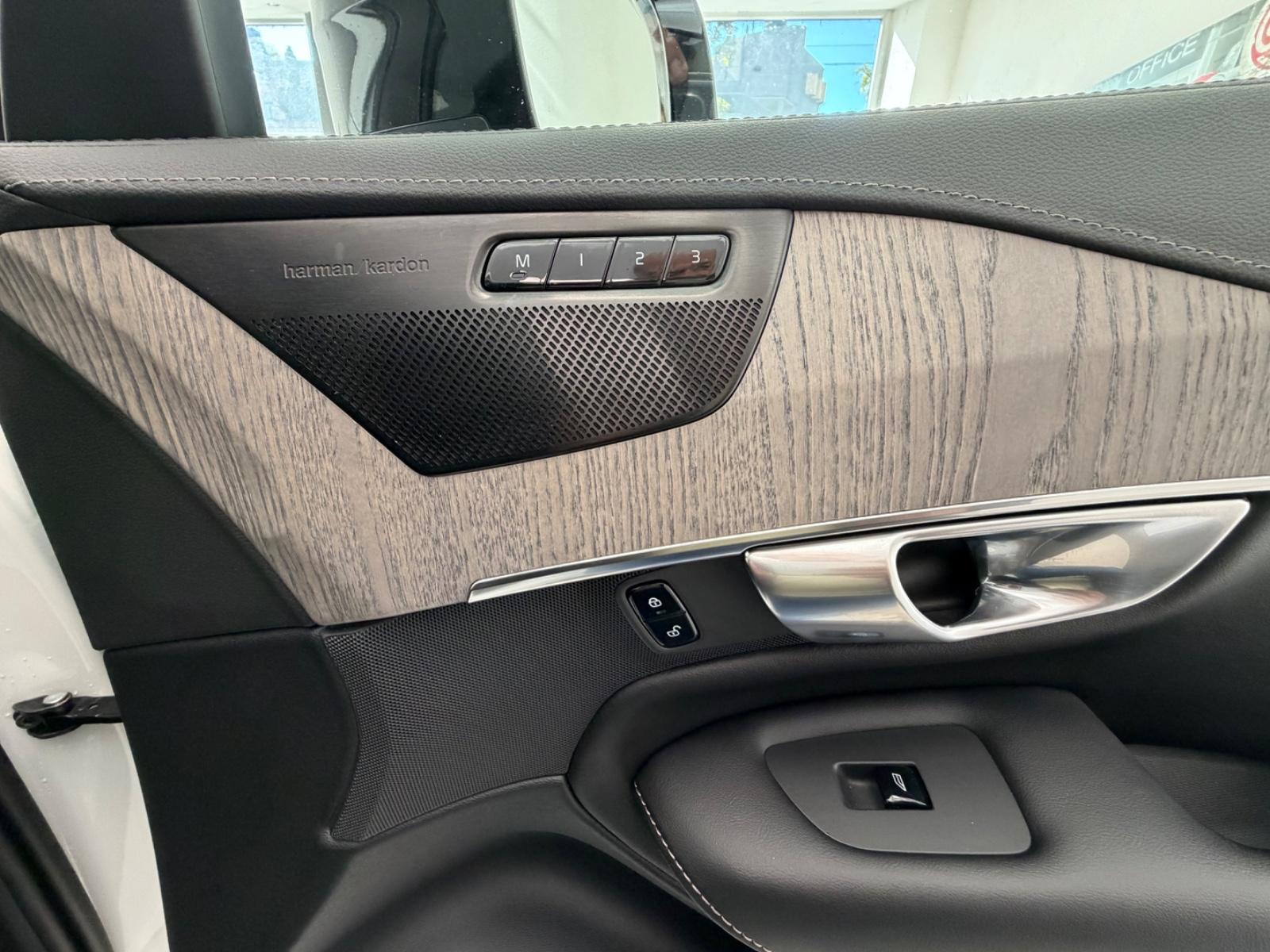 Volvo XC90 Plus Dark AWD 7.Sitze, PANORAMA