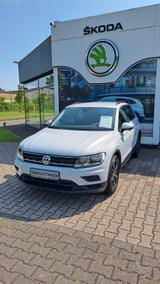 Volkswagen Tiguan Trendline BMT/Start-Stopp, AHK - VW Tiguan Gebrauchtwagen in Duisburg