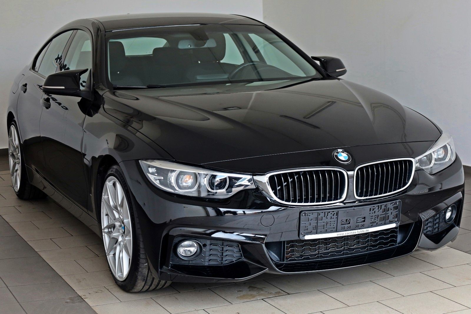 Fahrzeugabbildung BMW 420 4 Gran Coupe 420 i Advantage Navi,LED,SH,PDC