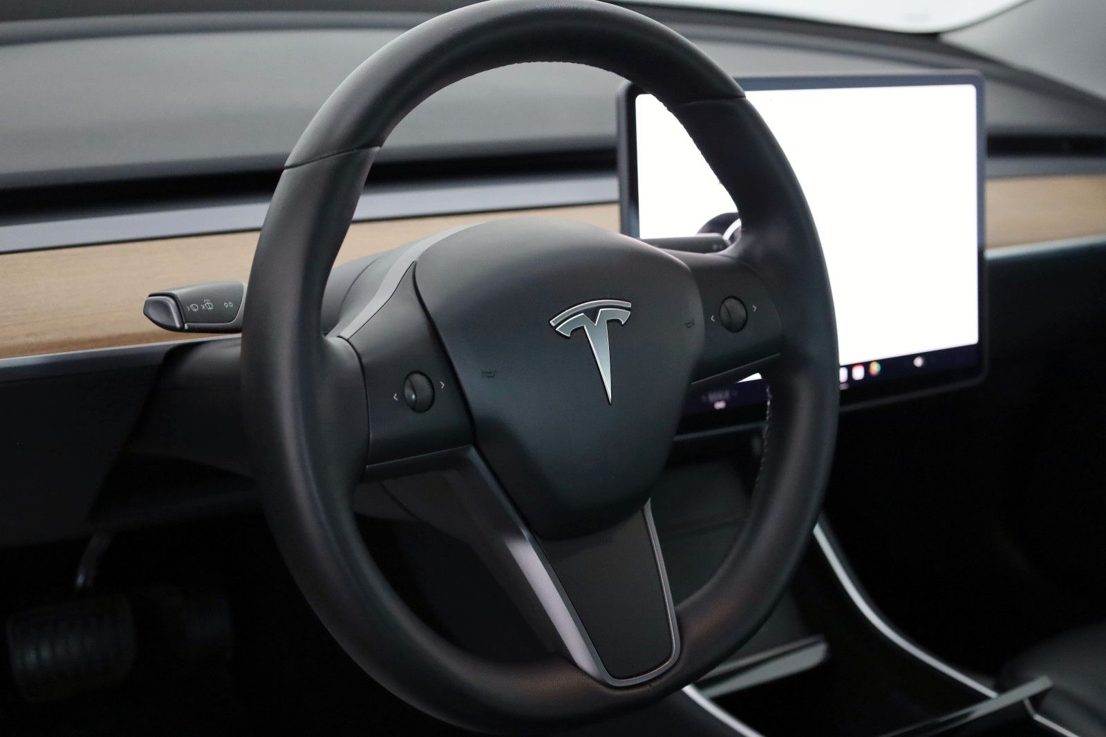 Fahrzeugabbildung Tesla Model 3 Standard Range Plus,Leder,Kamera,SH,Pano