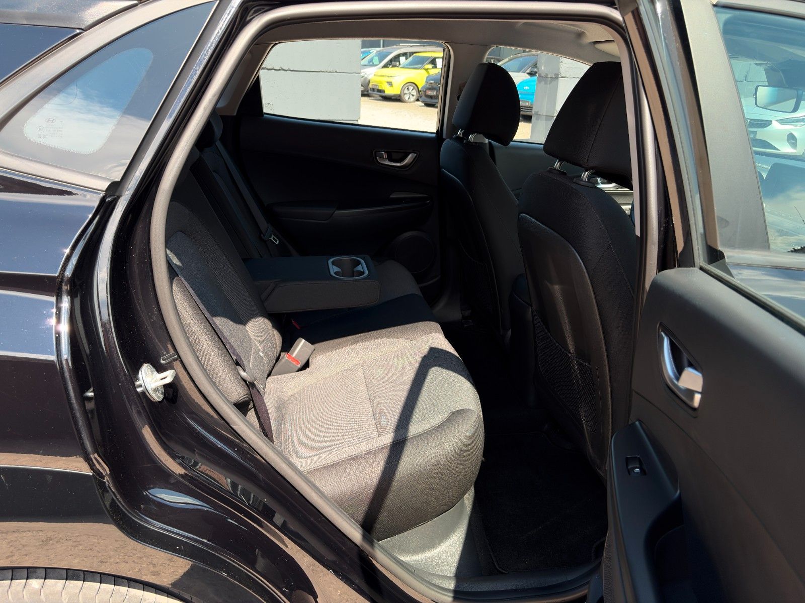 Fahrzeugabbildung Hyundai KONA E Select CarPlay Kamera LHZ SHZ ACC KZG