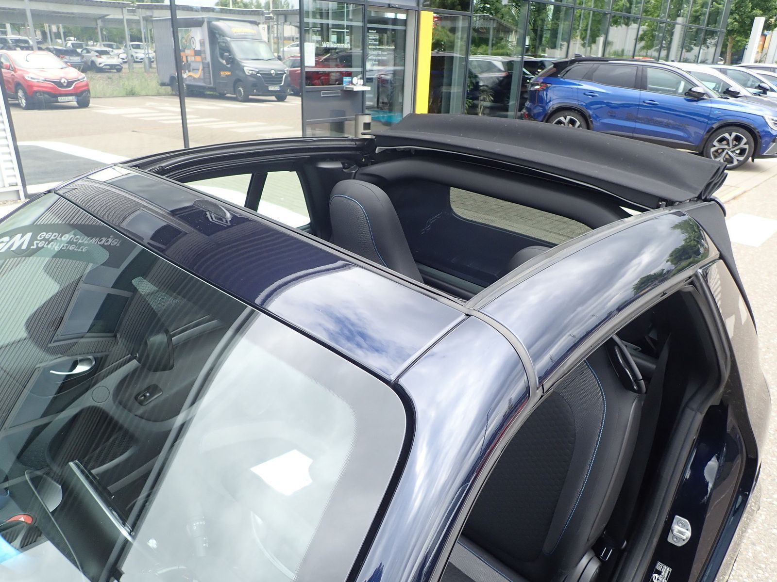 Fahrzeugabbildung Smart ForTwo cabrio EQ electric drive