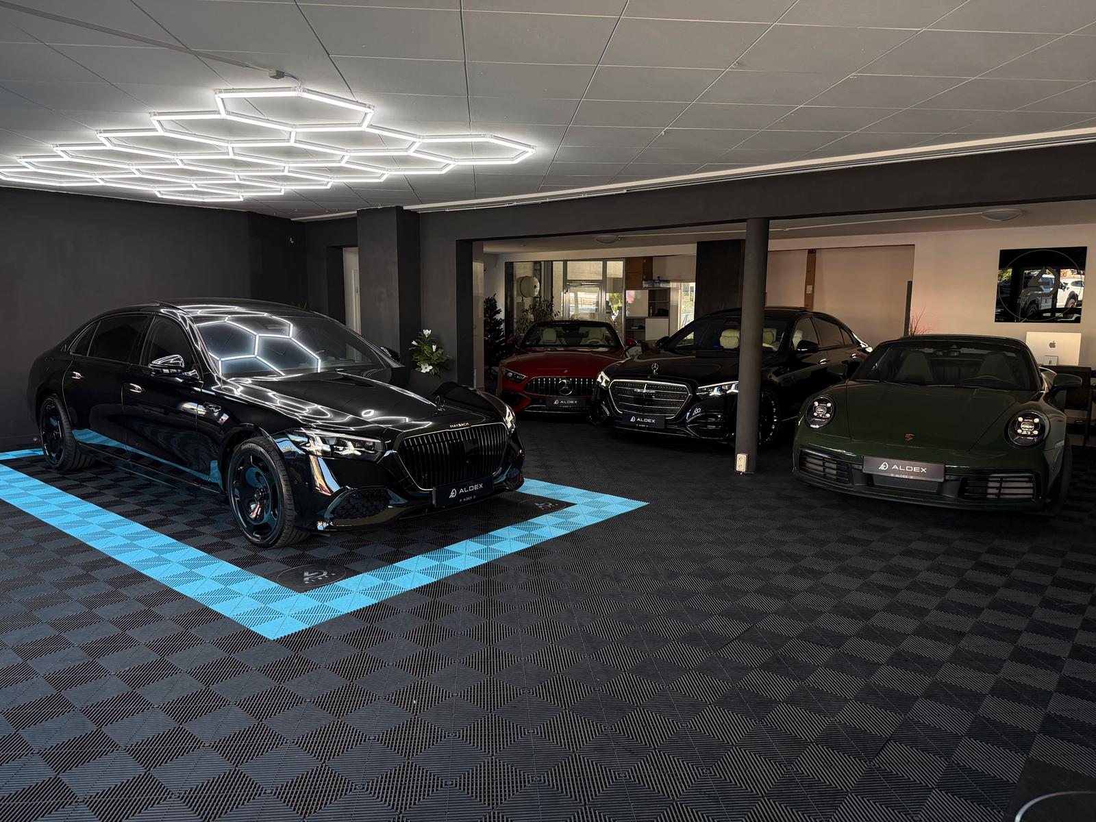 showroom-image-bottom