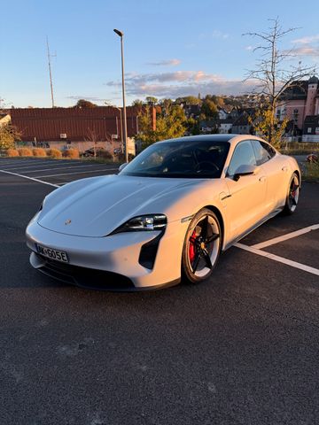 PORSCHE Taycan 4S 21" Felgen in Wagenf. AF-Ci3 Sound