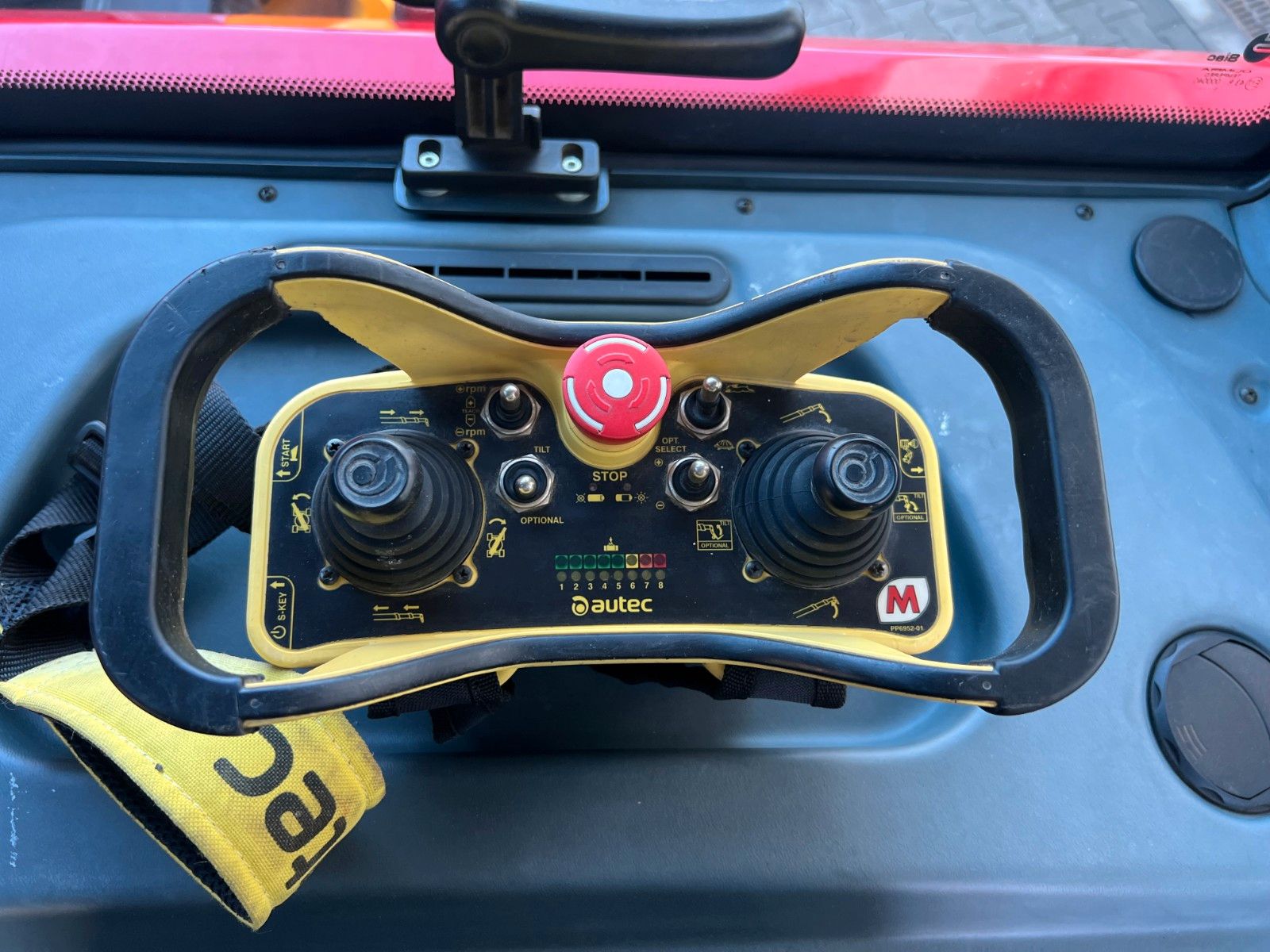 Fahrzeugabbildung Andere Magni TH 6.20 / Gabel / Funk! / nur 1.532h!