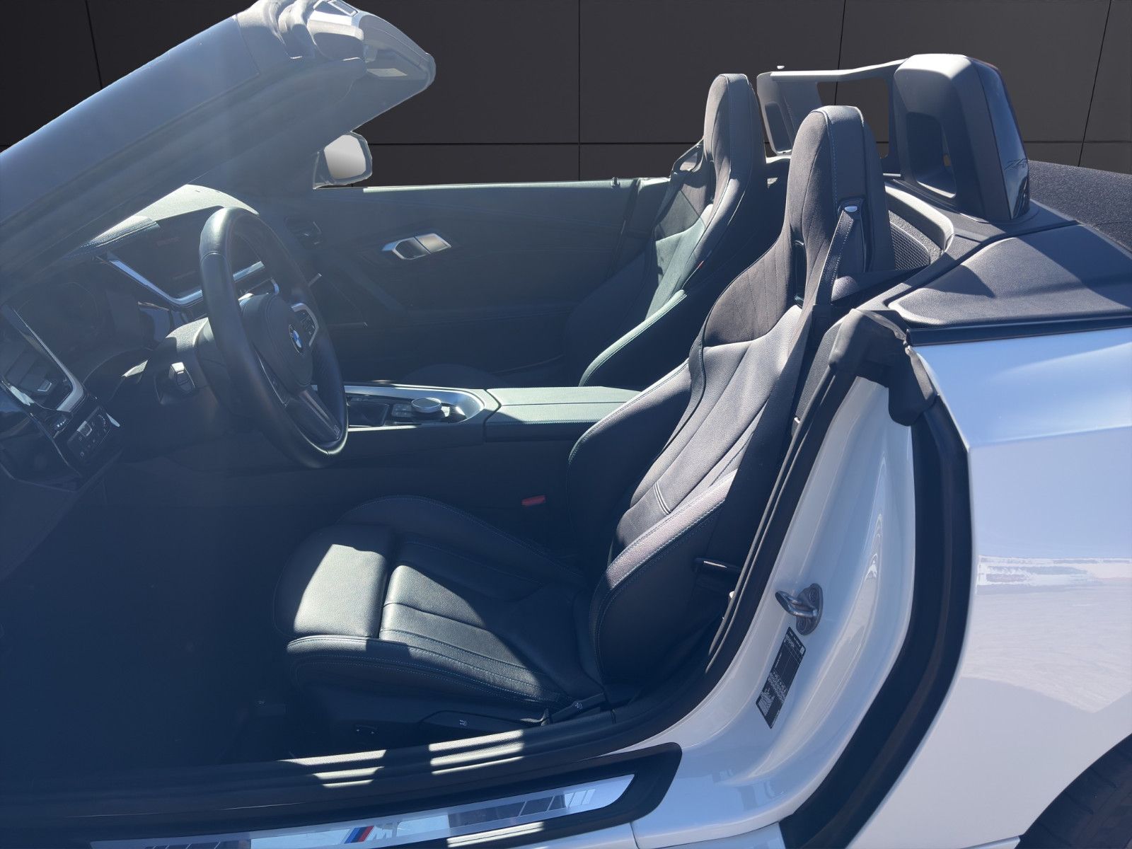 Fahrzeugabbildung BMW Z4 Roadster sDrive 20i M Sport/Shadow/Apple/Navi