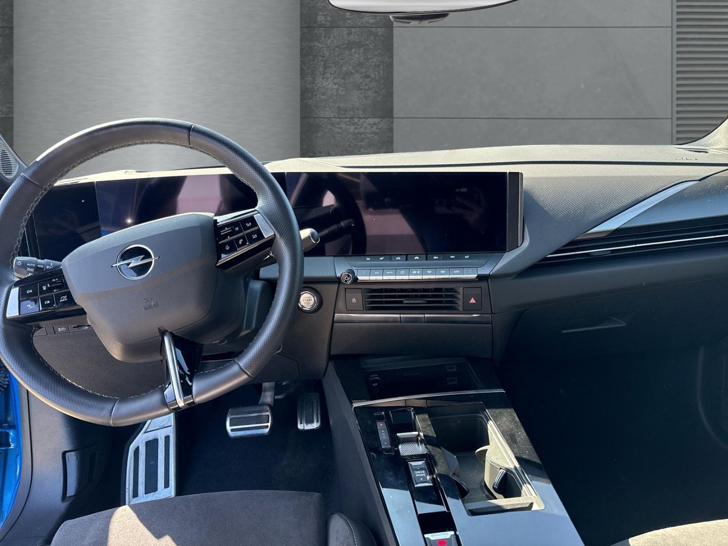 Opel Astra Electric GS El. Panodach Navi Digitales Co