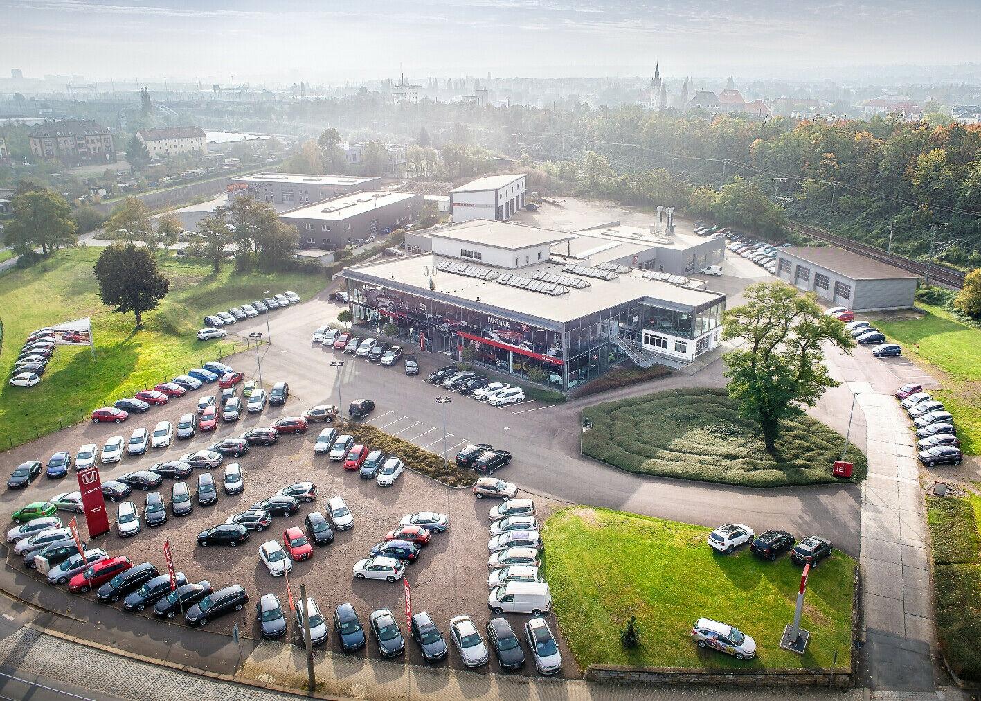 showroom-image-main