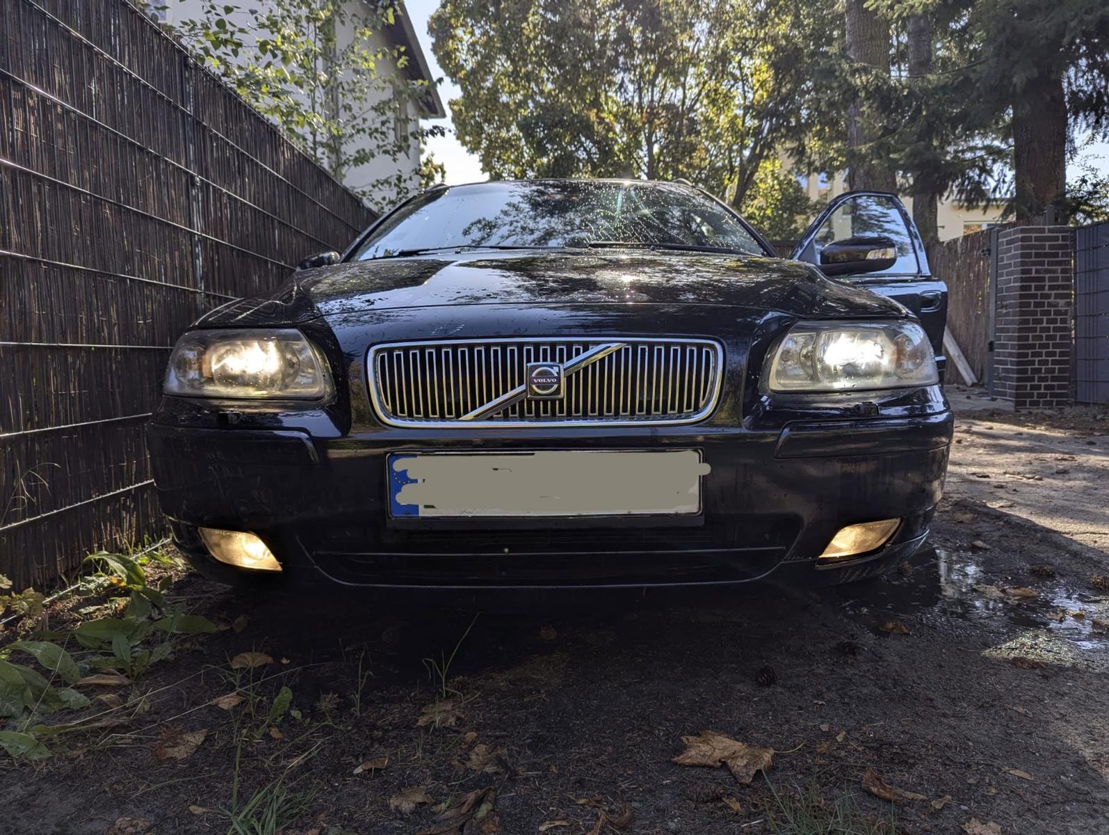 Volvo V70 2006 — вигляд ззаду