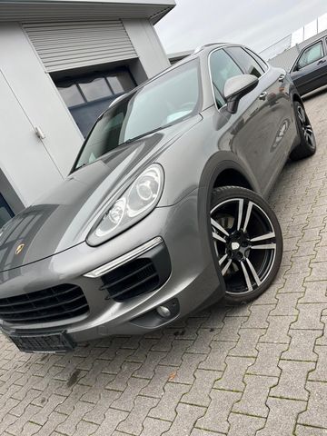 Porsche Cayenne S Diesel Facelift