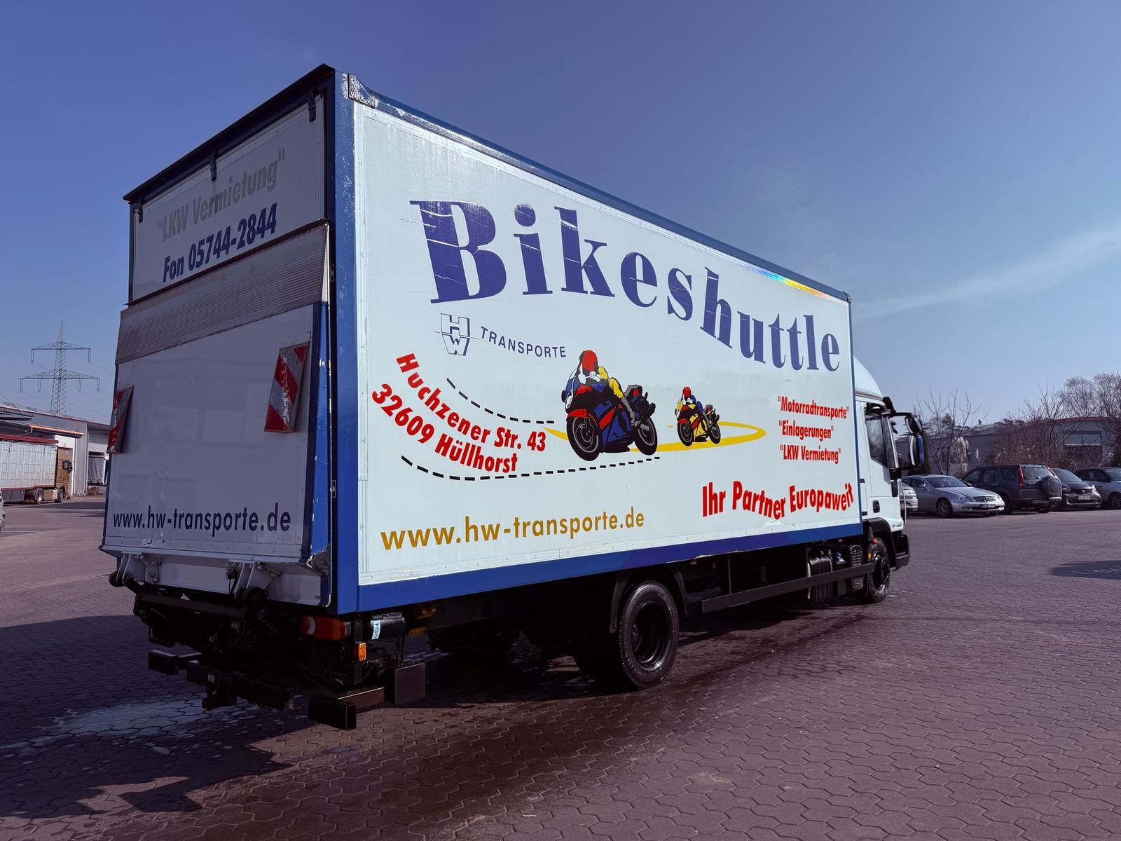 Fahrzeugabbildung Iveco EEV 80E22 EuroCargo Koffer mit Ladebordwand 1T