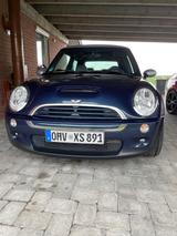 MINI John Cooper Works - blaue MINI John Cooper Works