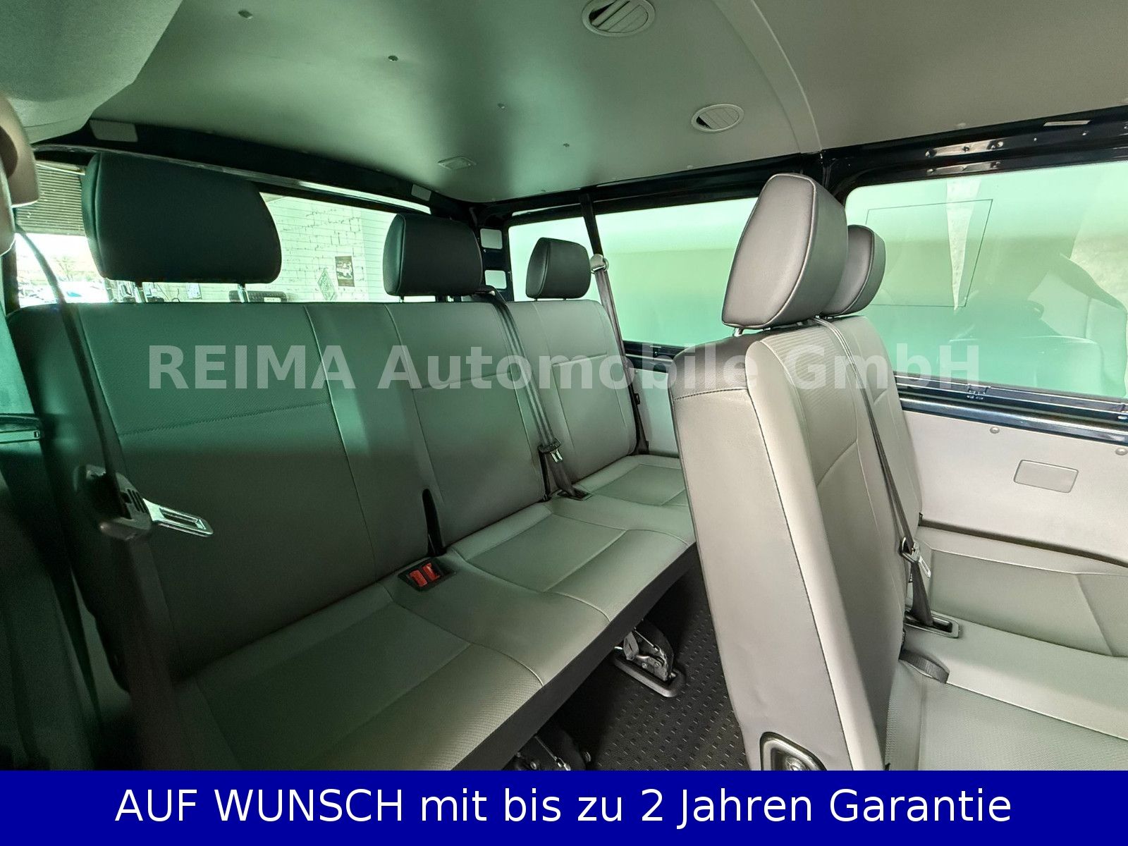 Fahrzeugabbildung Volkswagen T6.1 Bus 2,0 Diesel L 2, 9 Sitzer, Automatik