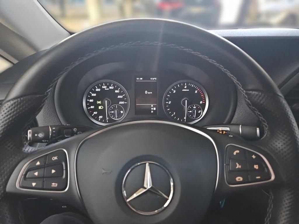 Fahrzeugabbildung Mercedes-Benz Vito 114 Tourer lang 7Sitze Liegepaket DISTRONIC