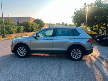 Volkswagen Tiguan - 5