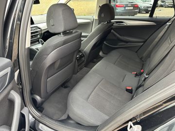 BMW 520 - 12
