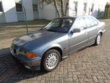 BMW 320i 320i - BMW 320 aus 1995: 320i
