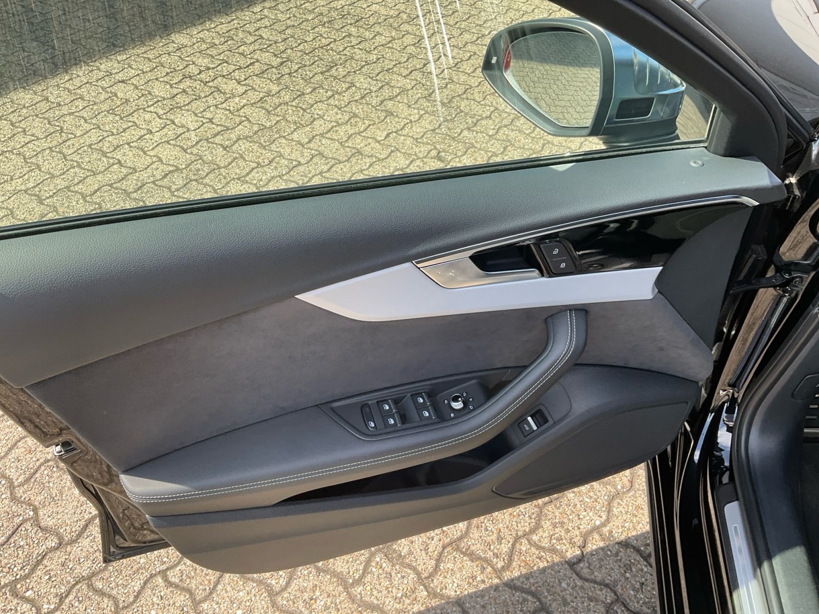 Audi S4 - Bild 25