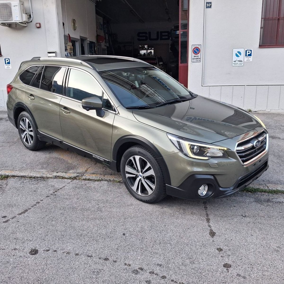 Subaru OUTBACK 2.5i Lineartronic Premium