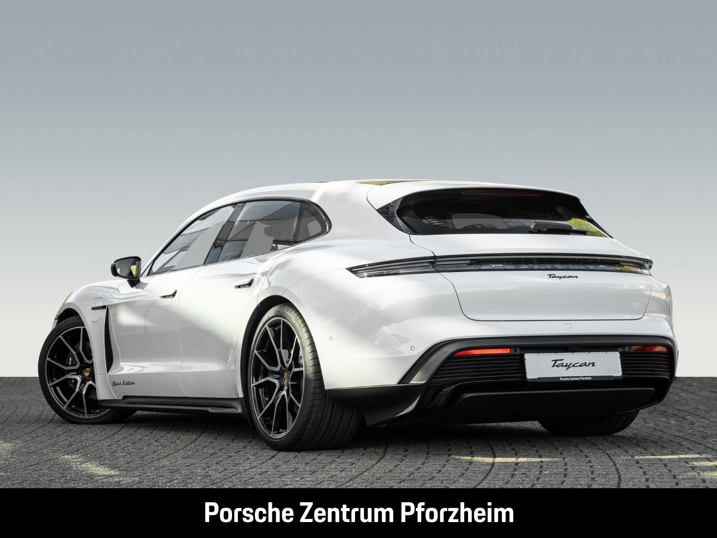 Porsche Taycan Sport Turismo Black Edition HA-Lenkung imagem 3