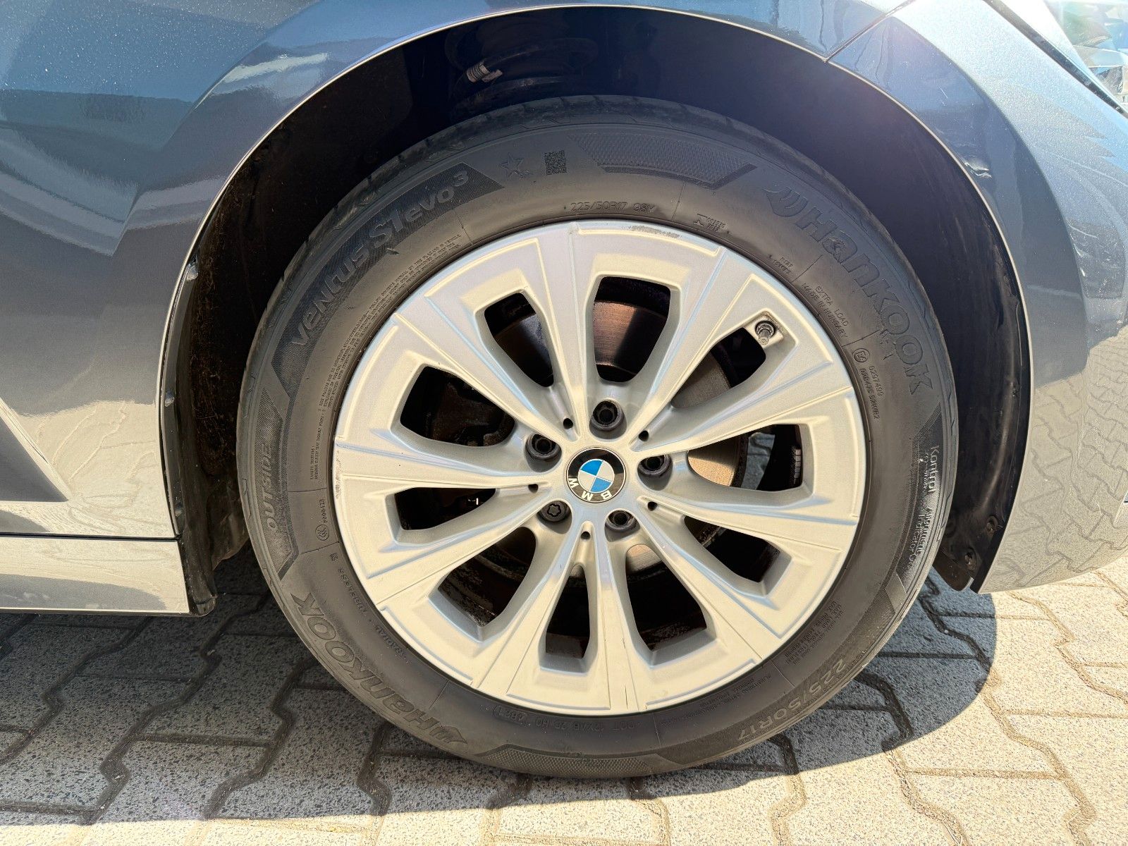 BMW 320 d Touring xDrive Advantage SITZH CARPLAY foto 11